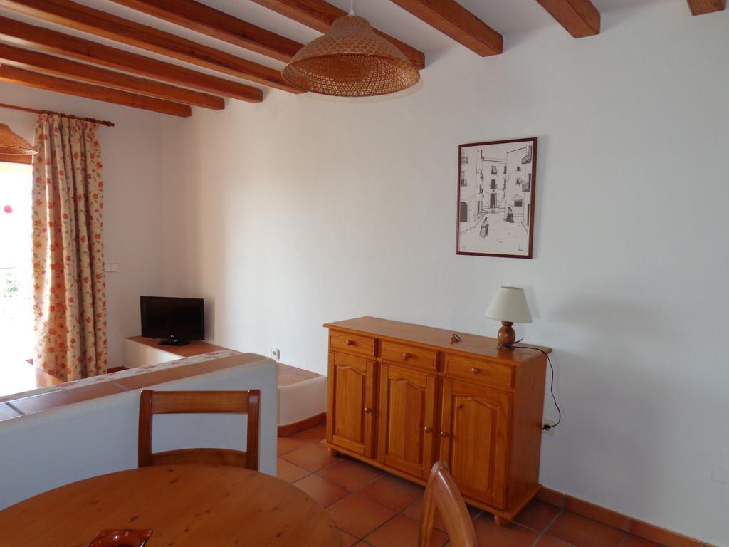 Apartamentos Los Pinares Benet Santa Eularia des Riu Room photo